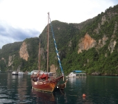 The best part of the anchorage at Tonsai Bay