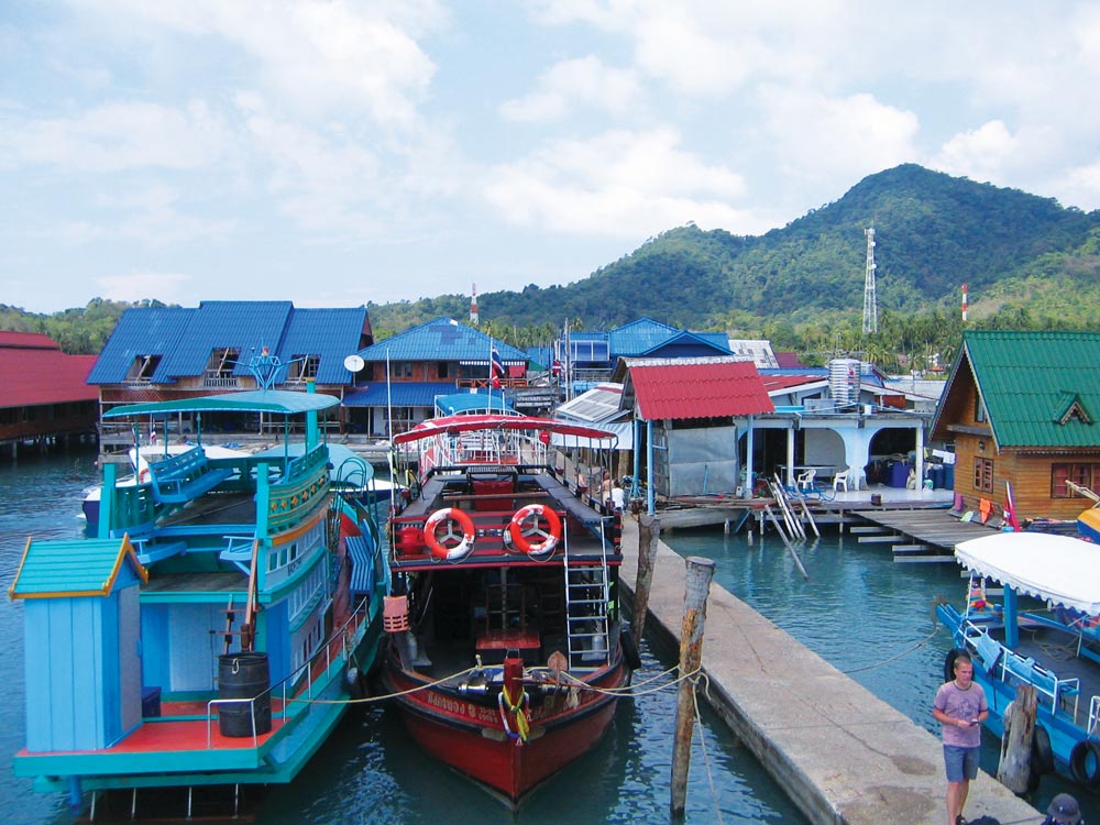 The pier at Bang Bao