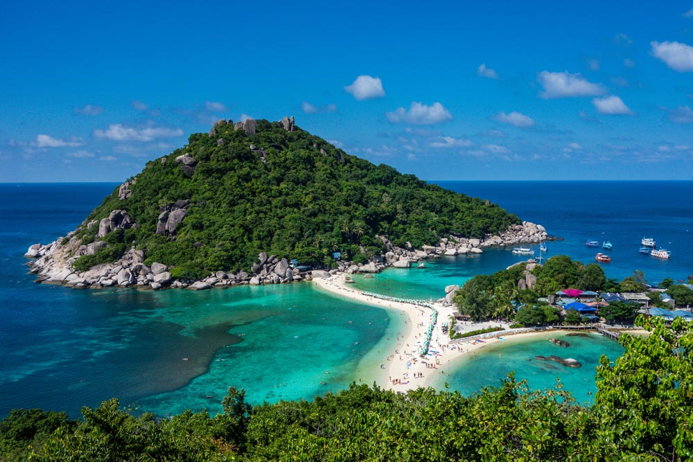 Koh Hang Tao & Nang Yuan, Gulf of Thailand | Photo by Visions of Domino/creativecommons.org