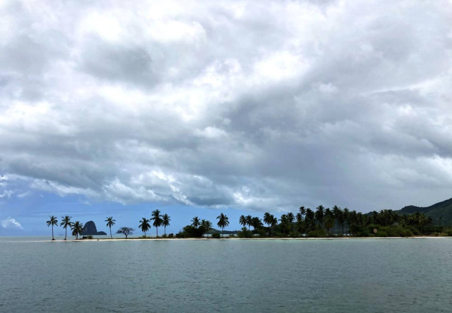 Koh Yao Sandspit - a popular relaxation spot with locals