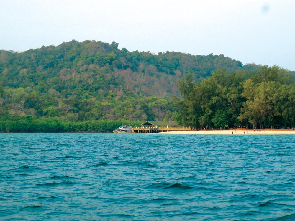 National Park jetty, Ao Pante, Koh Tarutao