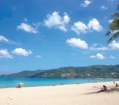 Patong Beach without sunbeds