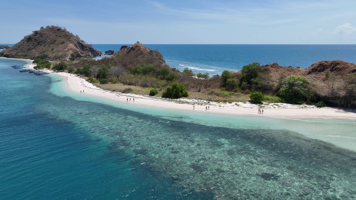 17 Islands National Park in Riung, Flores, Indonesia 17 Islands National Park, Indonesia